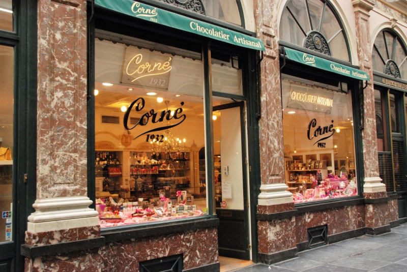 boulangerie-AMIRAT-min_chocolate_chocolaterie_shop_luxury_chic_gallery_brussels_belgium-558146