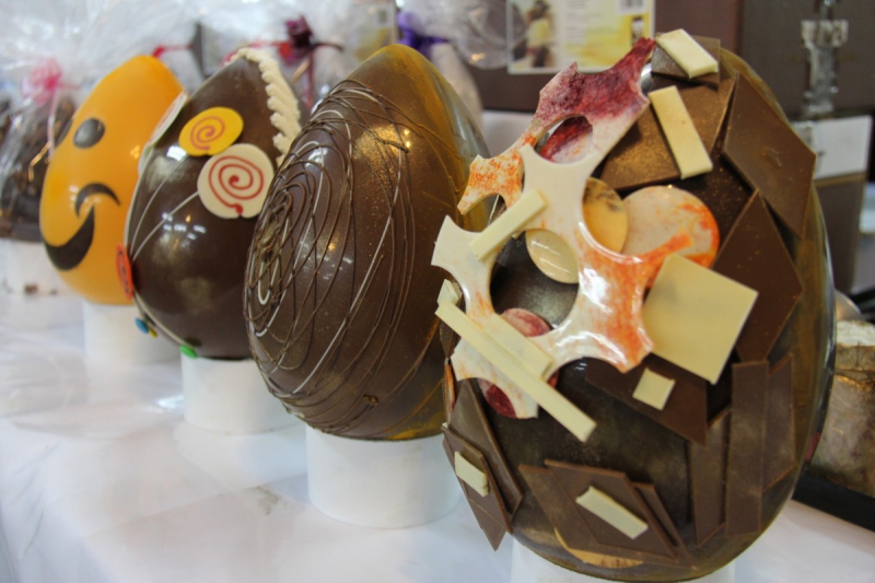 boulangerie-AMIRAT-min_chocolate_factory_eggs_easter-897028